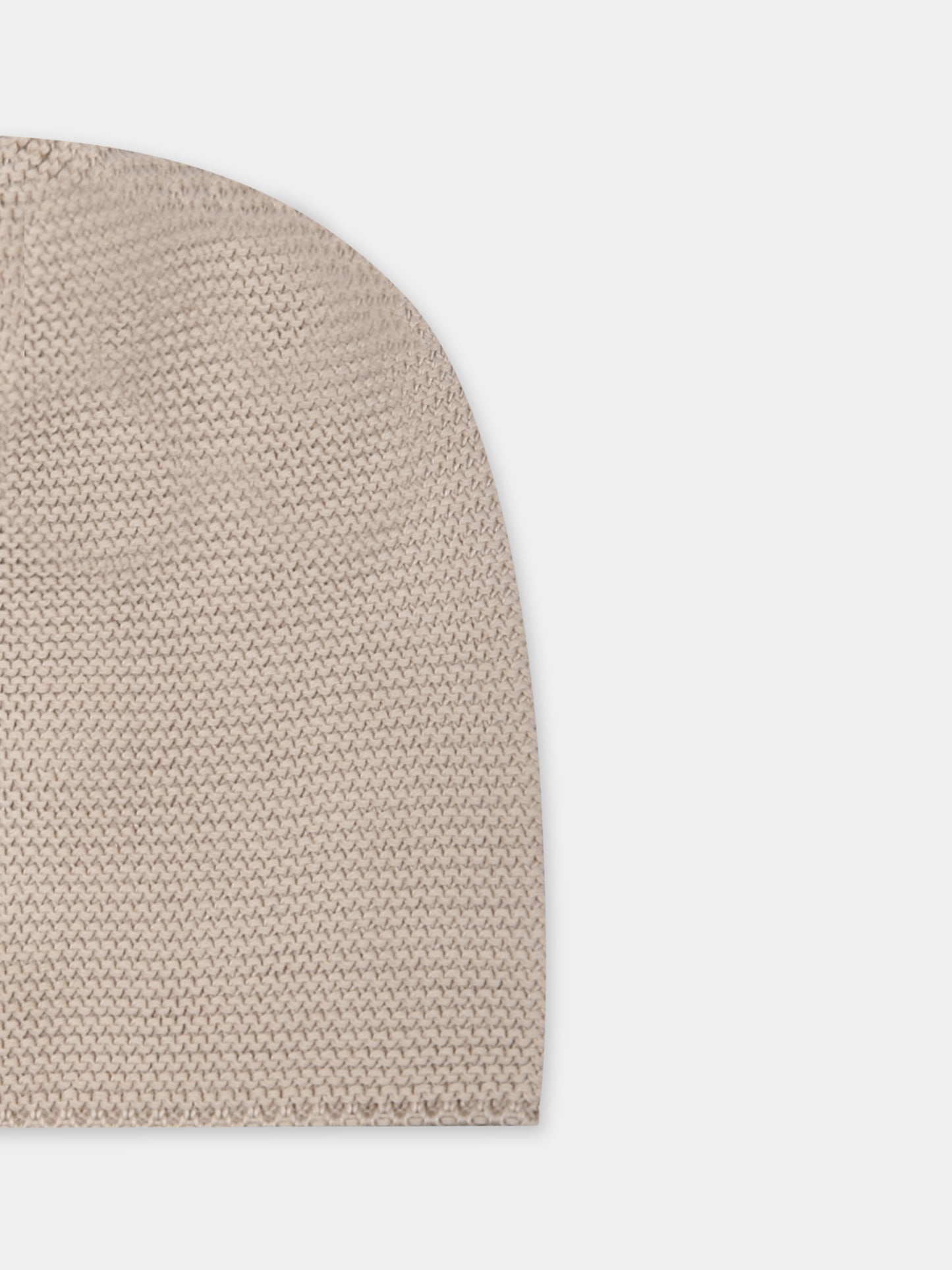 Beige hat for babykids