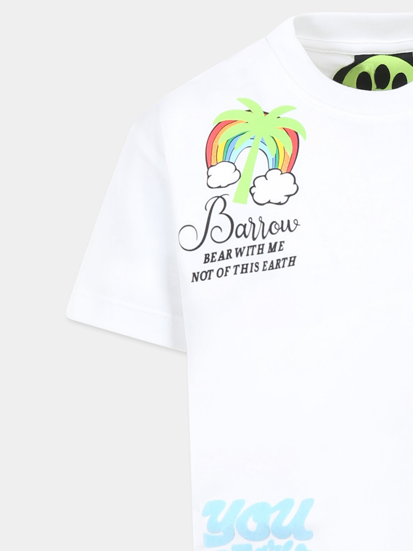 White t-shirt for kids with smiley and Bear