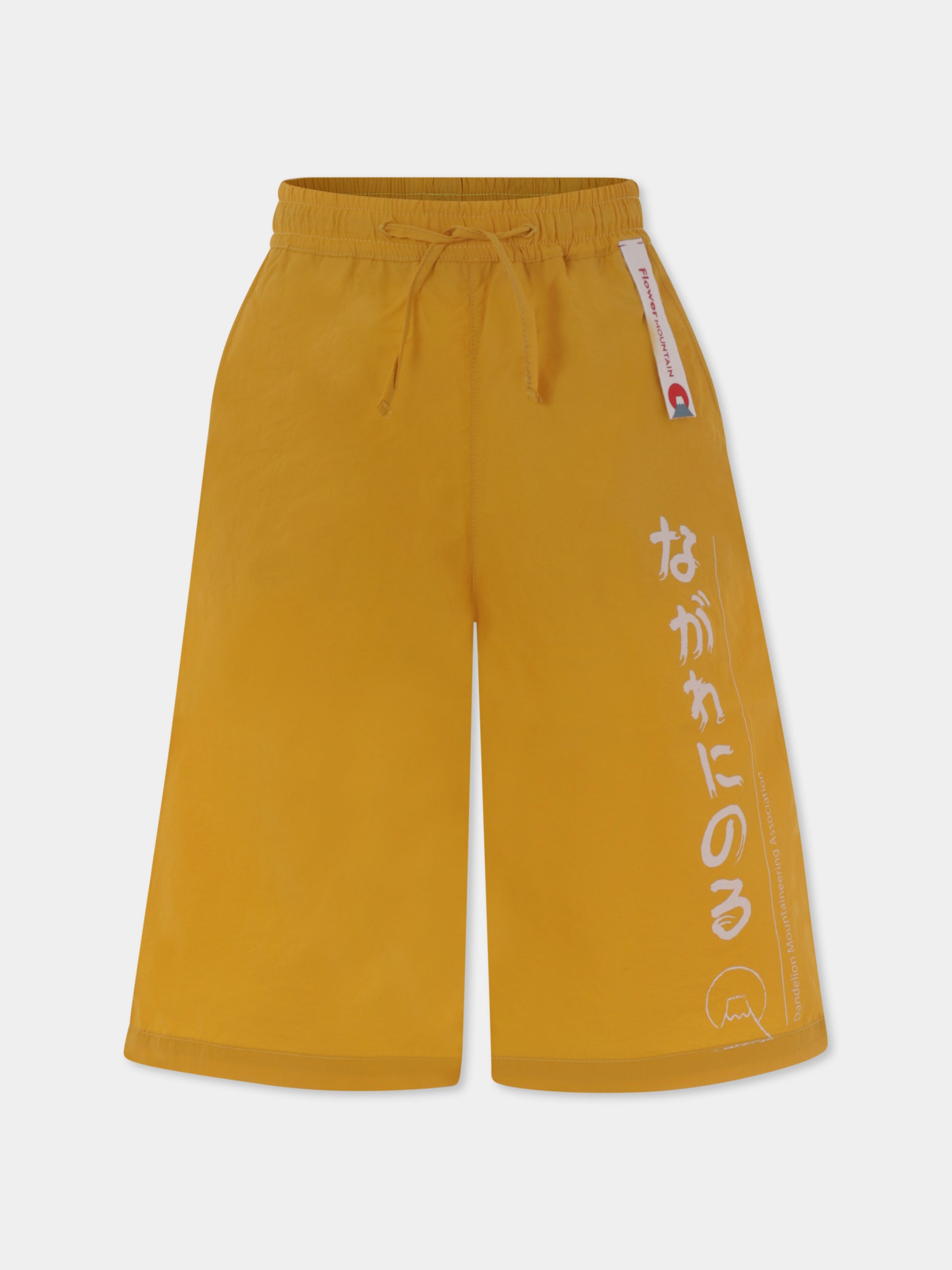 Shorts gialli per bambino con patch,Flower Mountain,0G04 0016002900 01 TAIKI