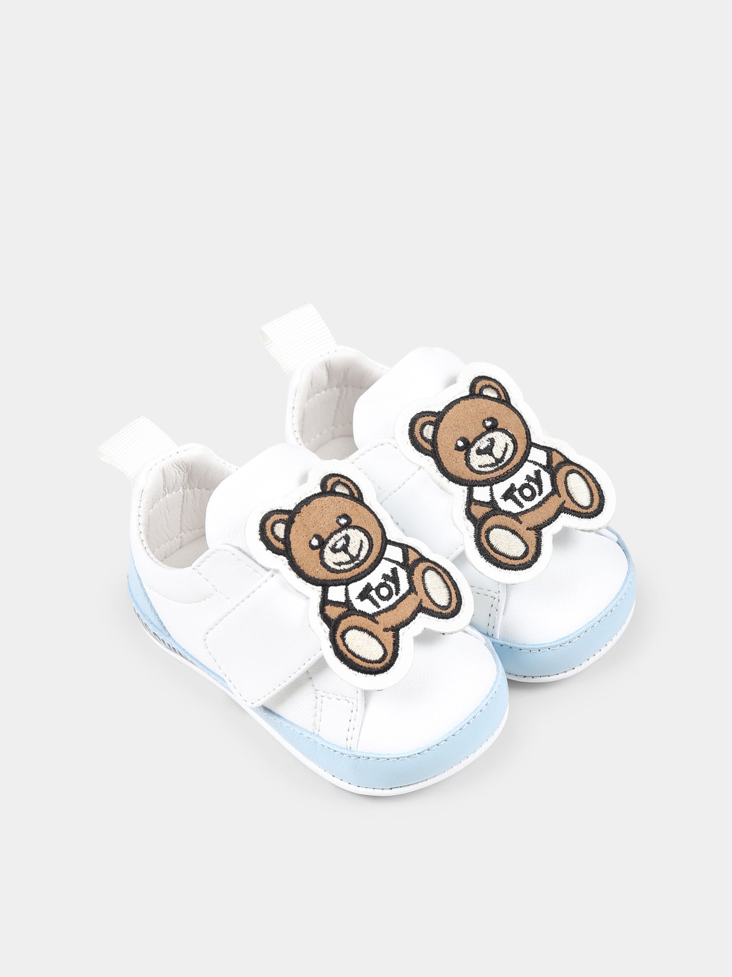 White sneakers for baby boy with Teddy Bear