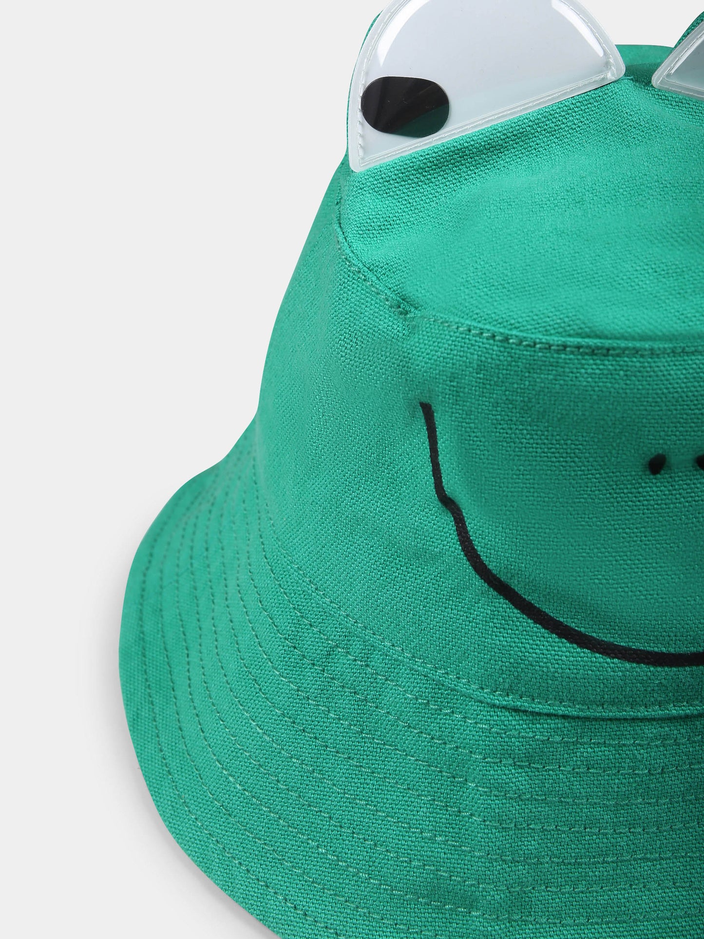 Green cloche for boy with frog