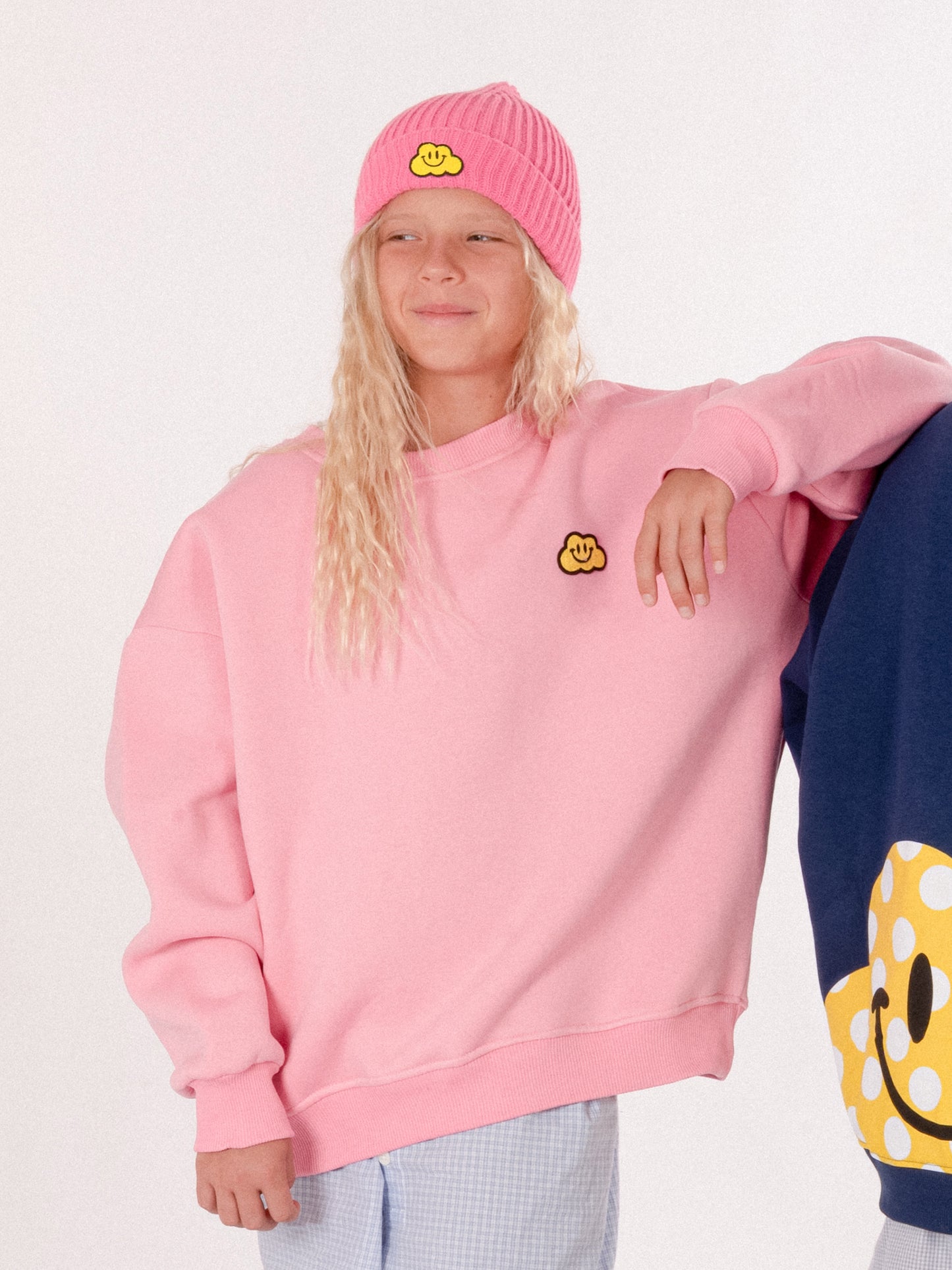 Fuchsia hat for kids with yellow cloud