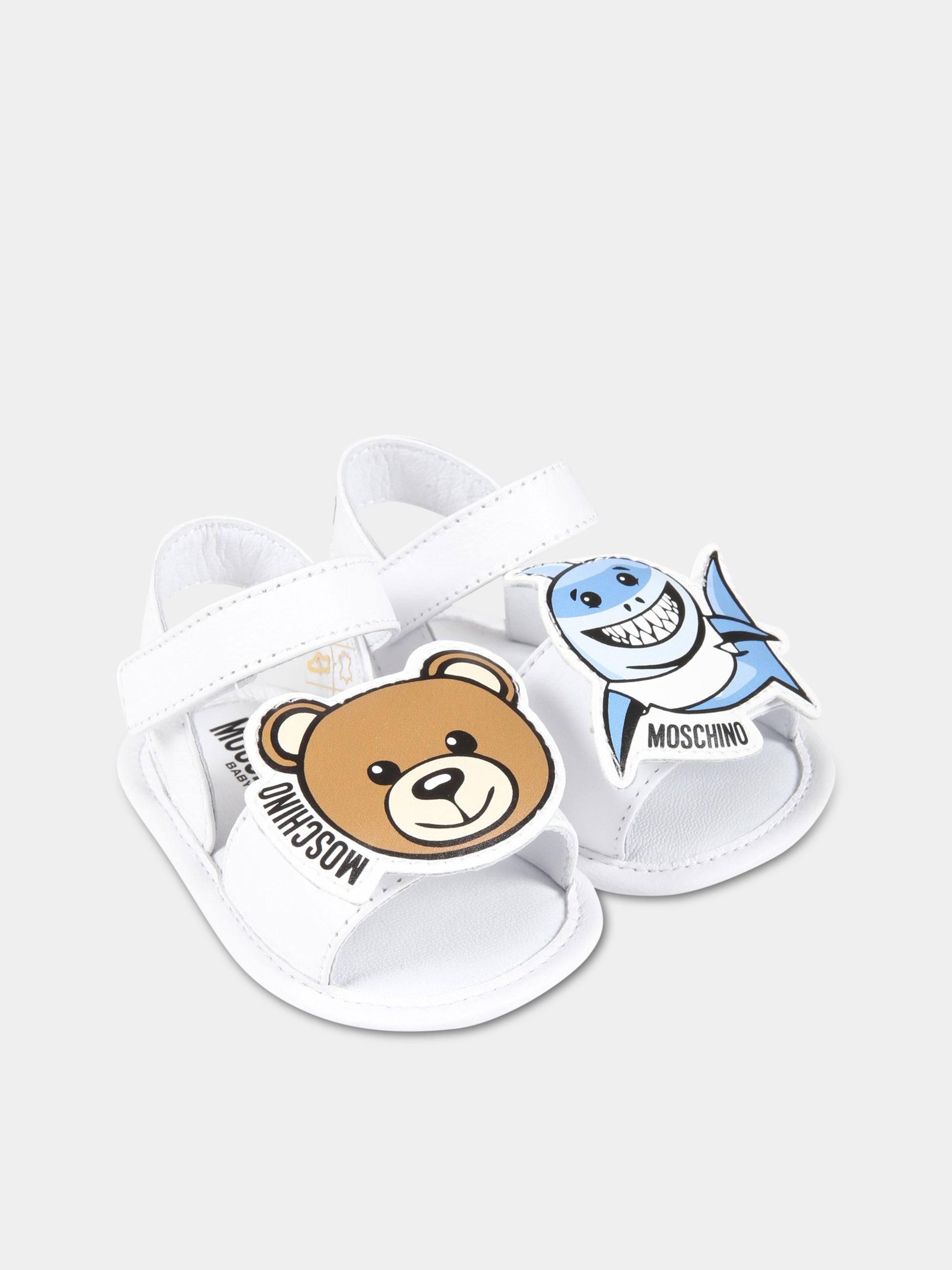 Sandali bianchi per neonato con Teddy Bear e squalo,Moschino Kids,74251 1